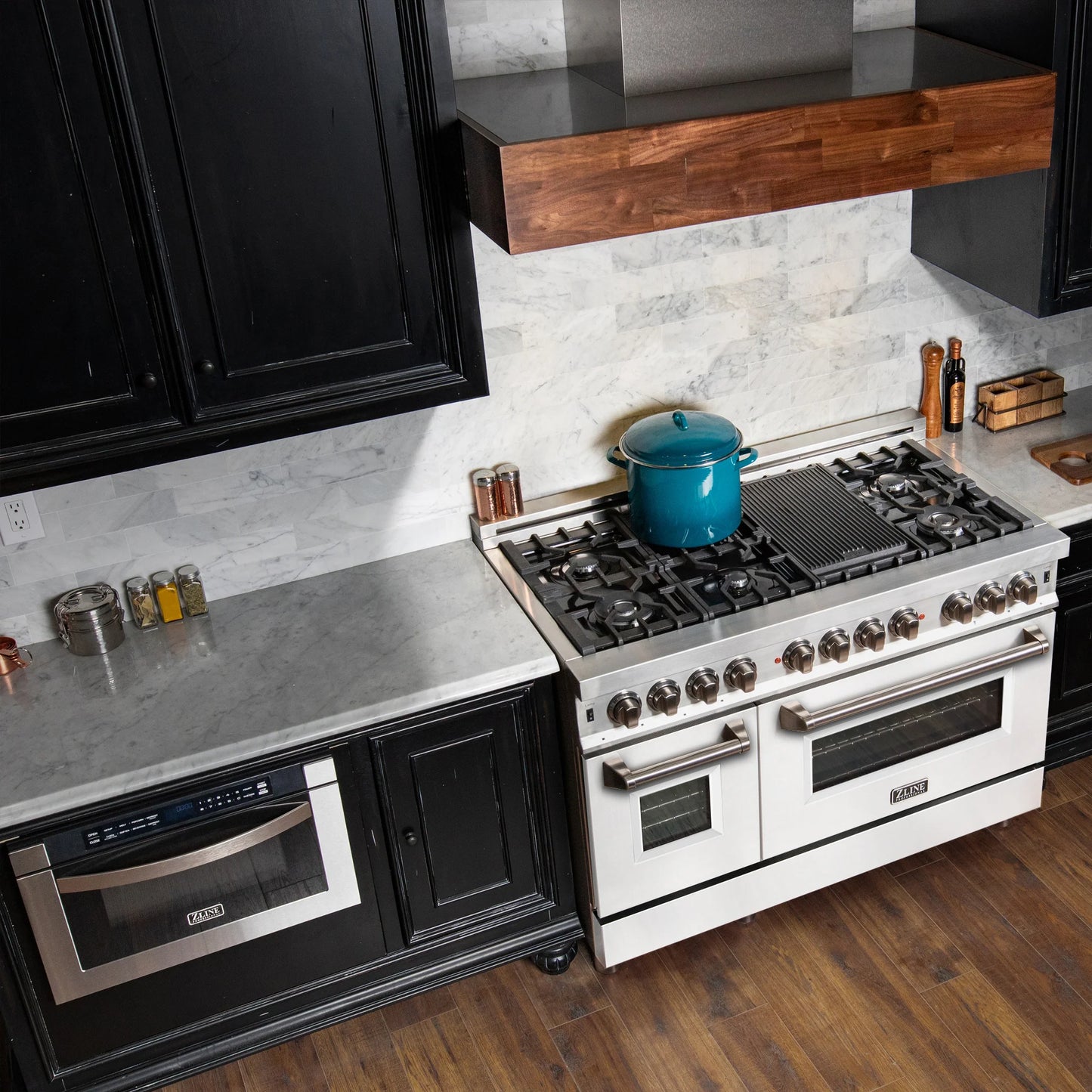 ZLINE 48 in. Dual Fuel Range with Gas Stove and Electric Oven in Stainless Steel with White Matte Door (RA-WM-48)